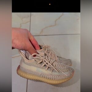 Yeezy 350 kids